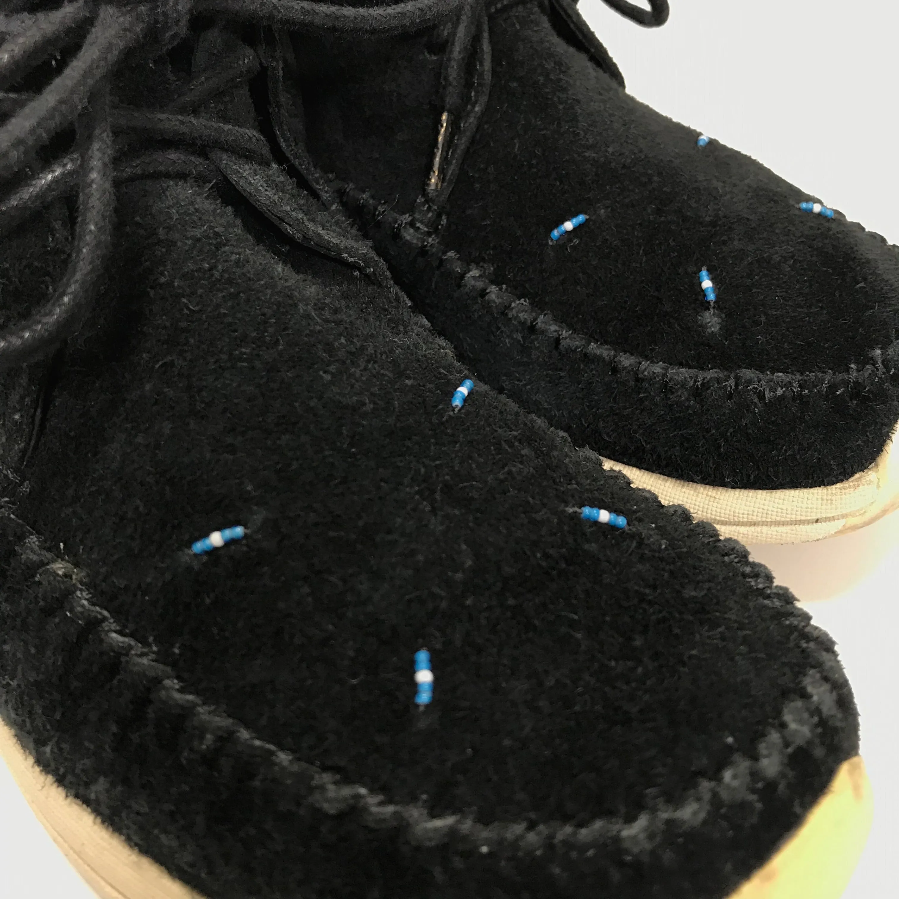 [9.5] Visvim FBT Shaman Folk Black Suede Black
