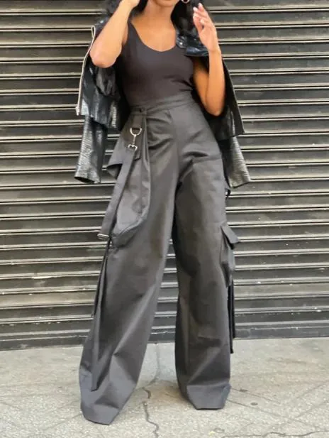 Cargo Pants – Detachable Pocket Detail – High Waist Street Look