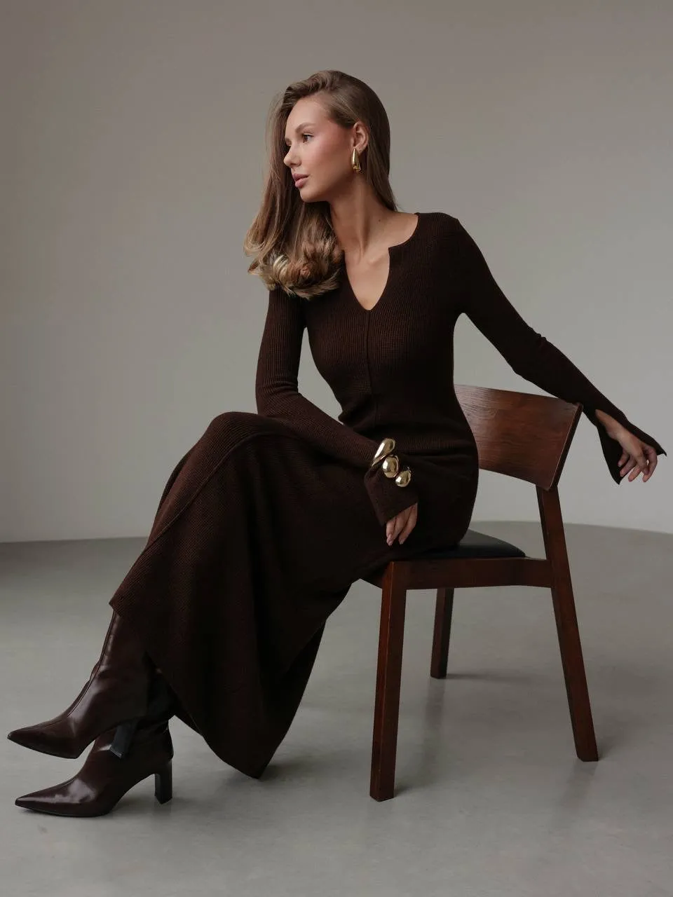 Chic Wine Chocolate Brown Knit Midi Dress
