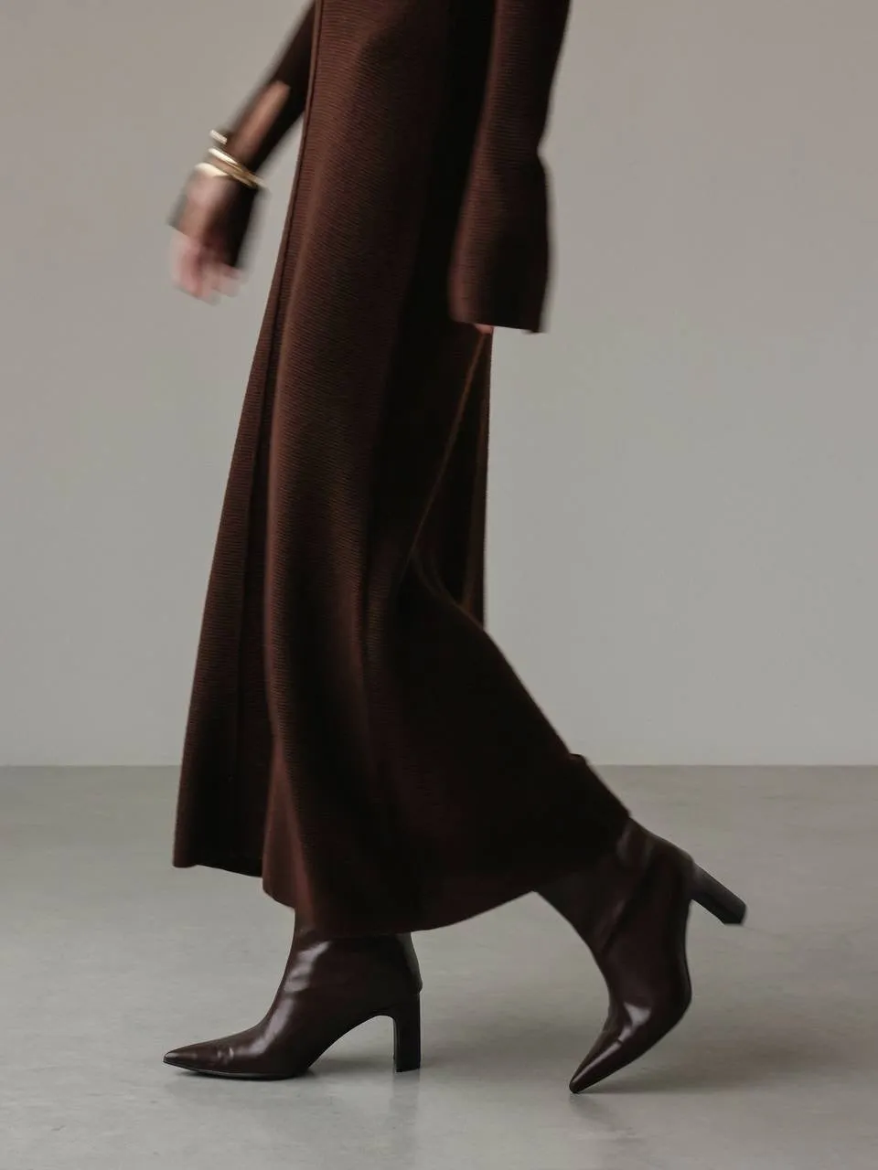 Chic Wine Chocolate Brown Knit Midi Dress
