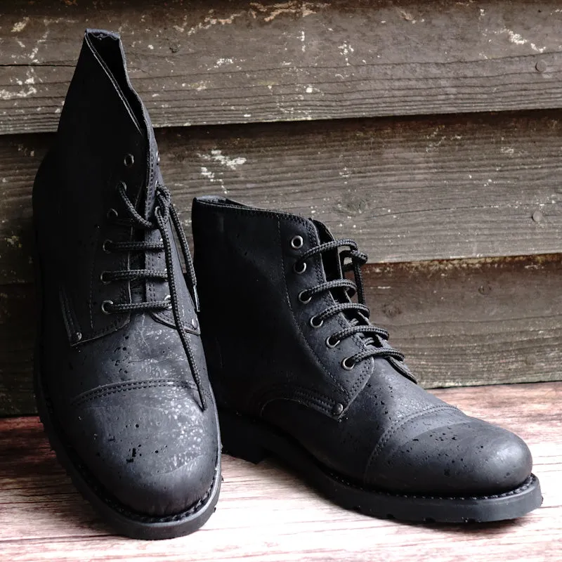 Everest Cork Lace-up Boots - Black