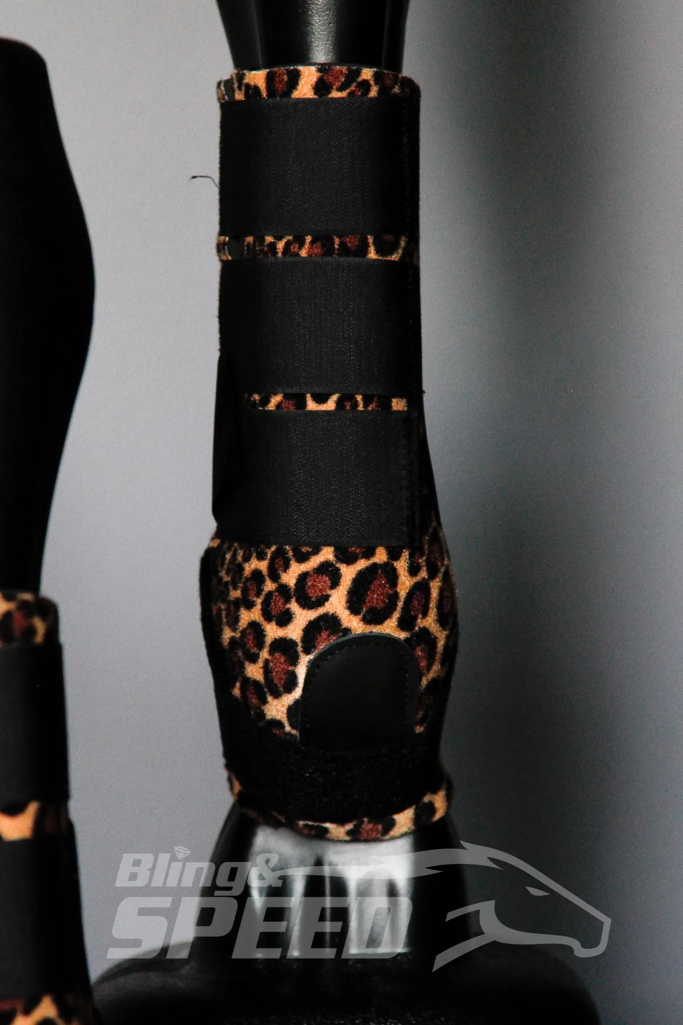 H20 Front & H20 Rear Cheetah Sports Support - Black