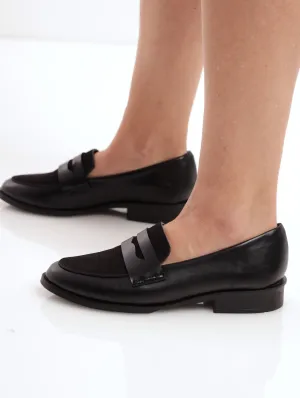 Ladies Contrast Fabric Cut Out Strap Loafer - Black