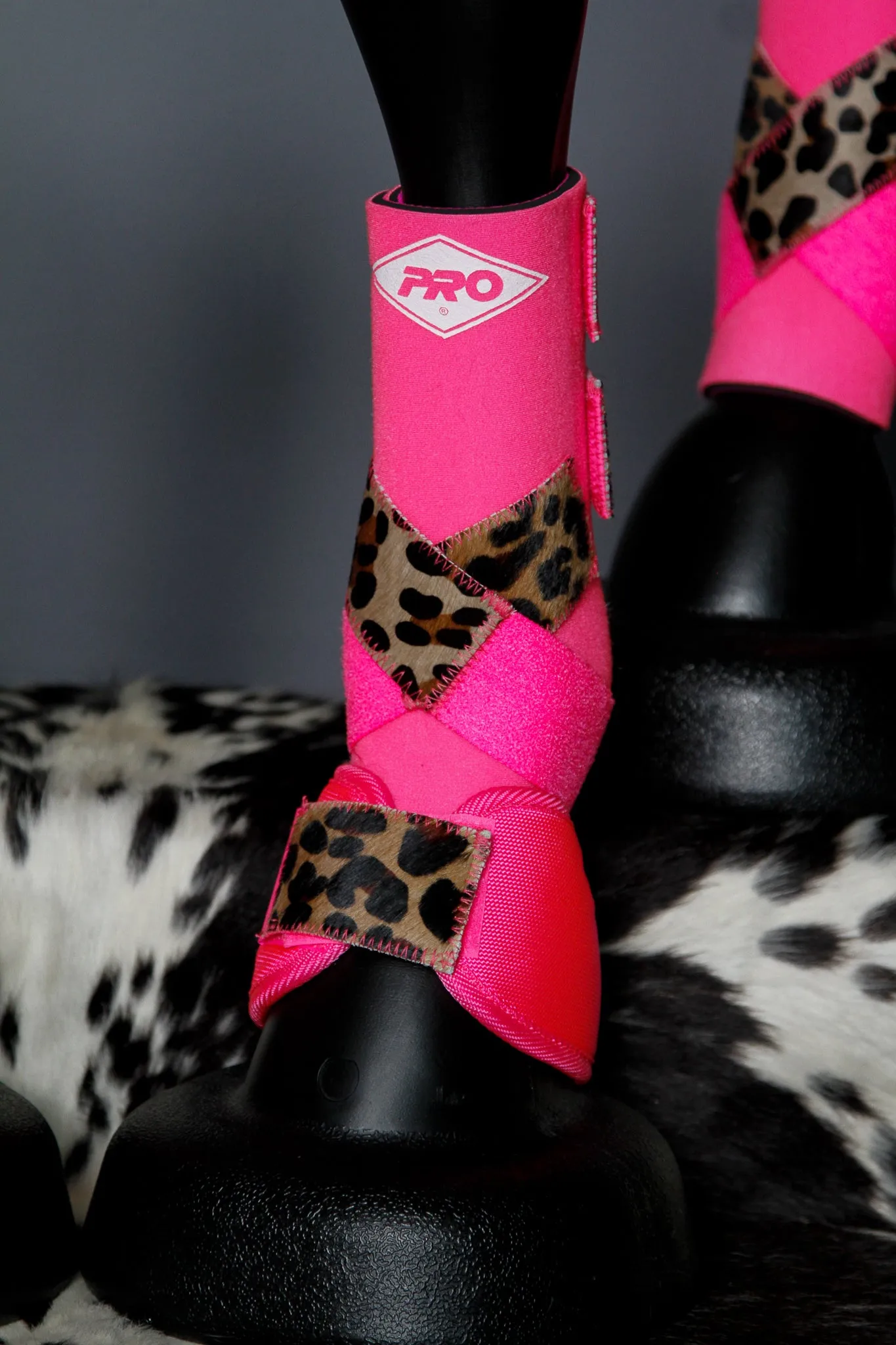 MEDIUM H20 Front & Rear Set with Cheetah Hide Straps Support Boots with Bells - Medium
