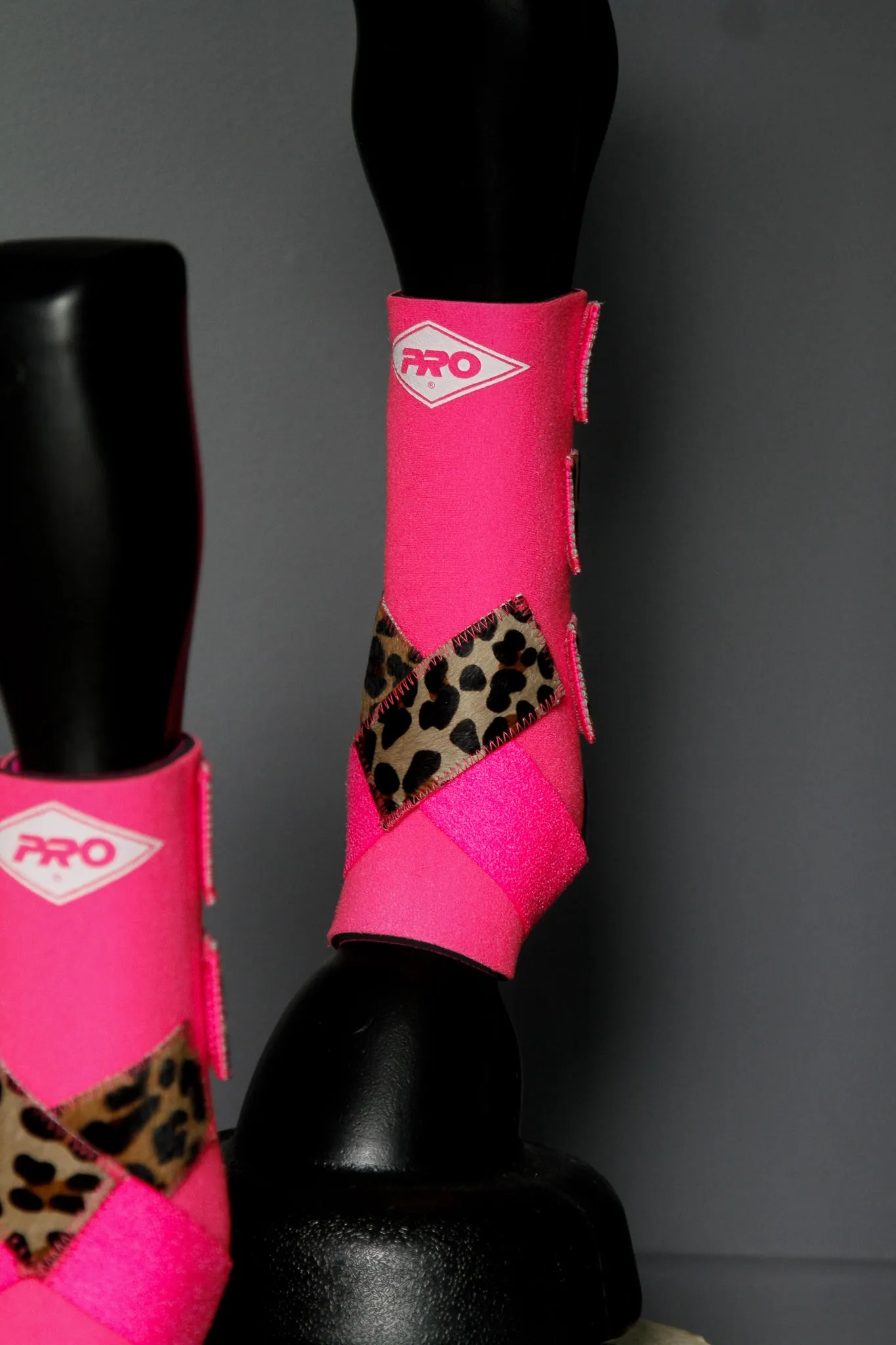 MEDIUM H20 Front & Rear Set with Cheetah Hide Straps Support Boots with Bells - Medium