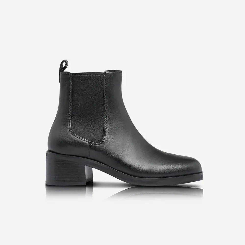 NELLIE BOOT