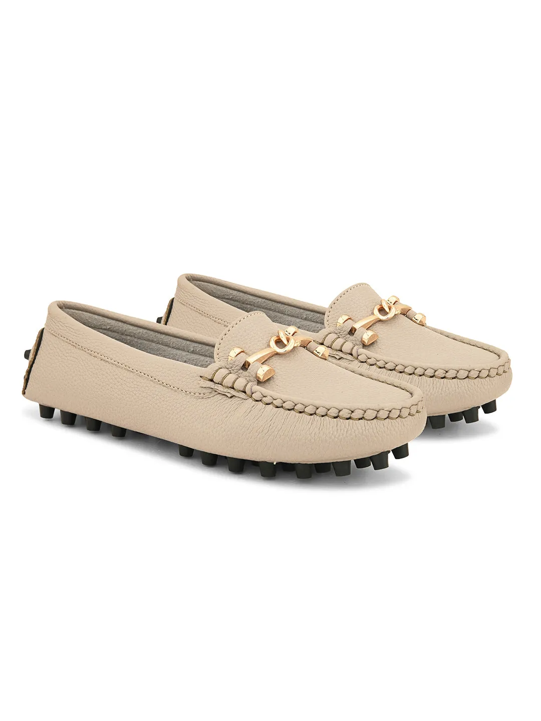 Women Textured Loafers With Buckle Detailing